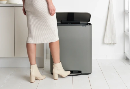 мусорное ведро brabantia bo pedal bin 211348 60 л, серое