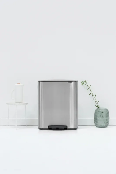 Мусорное ведро Brabantia Bo Pedal Bin 211461 30+30 л, стальное матовое