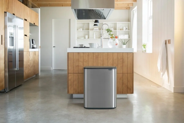 Мусорное ведро Brabantia Bo Touch Bin 221422 30+30 л, стальное матовое