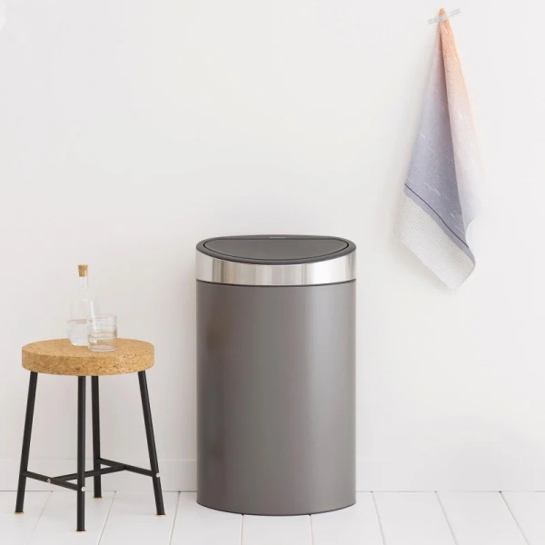 Мусорное ведро Brabantia Touch Bin New 114885