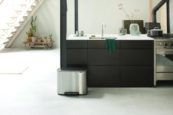 Мусорное ведро Brabantia Bo Pedal Bin 121487 36 л