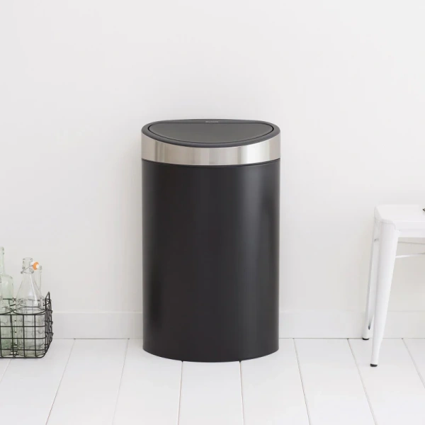 Мусорное ведро Brabantia Touch Bin New 114847