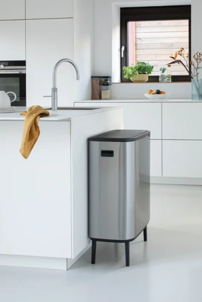 Мусорное ведро Brabantia Bo Touch Bin Hi 130649 30+30 л, стальное матовое